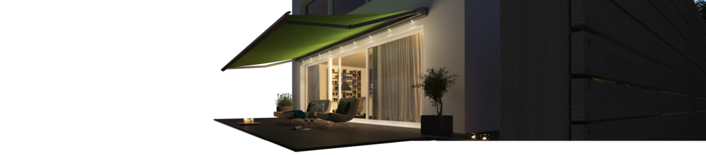 Een moderne woning met een groene zonnescherm, sfeervolle verlichting en een terrassensituatie in de avond. Een moderne woning met een groene zonnescherm, sfeervolle verlichting en een terrassensituatie in de avond.
