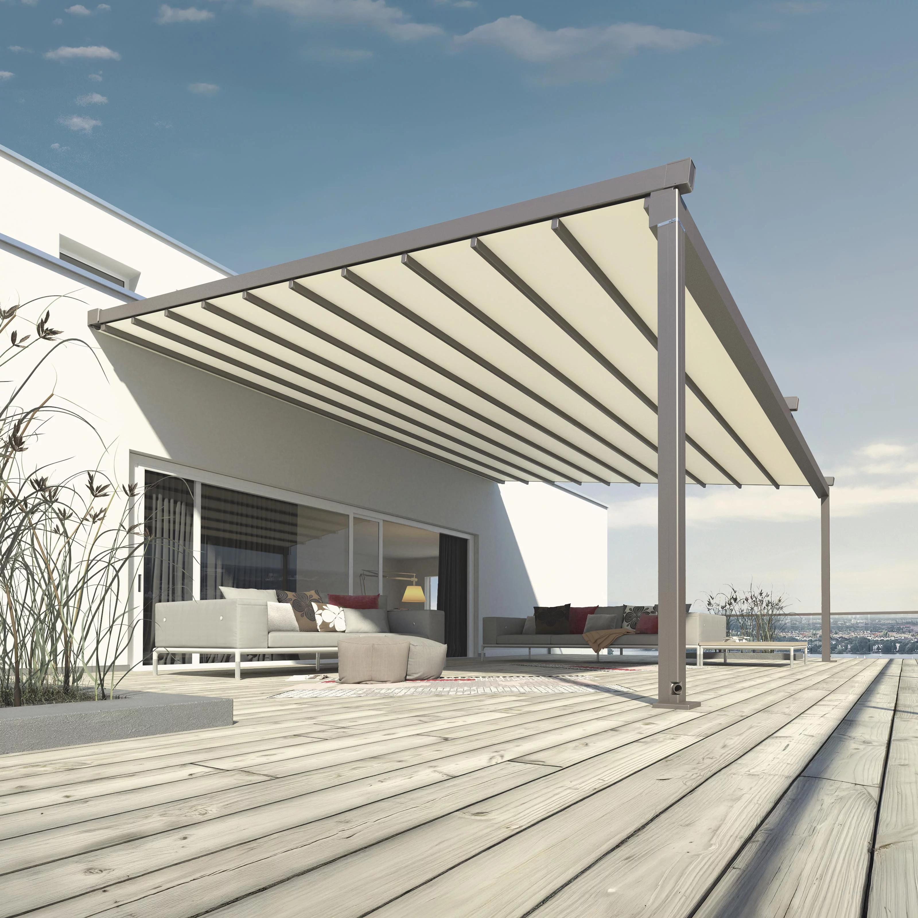 Een moderne overkapping met een strak, rond design en een neutrale kleur op een houten terras.